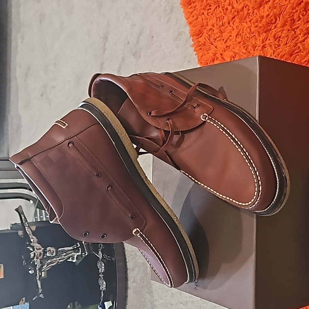 Louis Vuitton men boots! Burgundy!